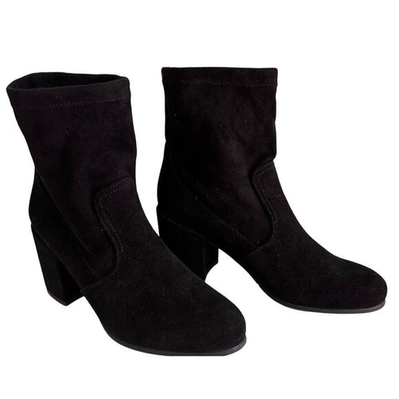 NWOB Valdini Riana Black Suede Chelsea Ankle Booties women’s size 7 Whimsigoth - Picture 9 of 12